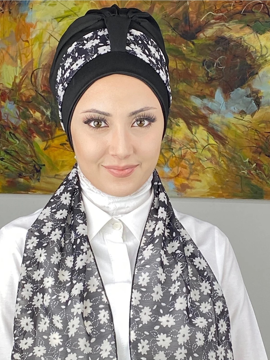 Butik Ambar Tek Biritli Floral Desenli Fularlı Bone - Siyah - Butik Ambar görsel 3
