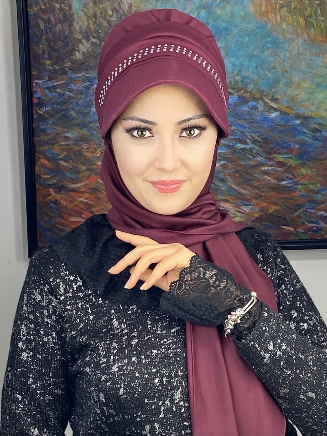 Butik Ambar 3 Sıra Beyaz Kare Taş Detaylı Baharlık Şapka görsel 3