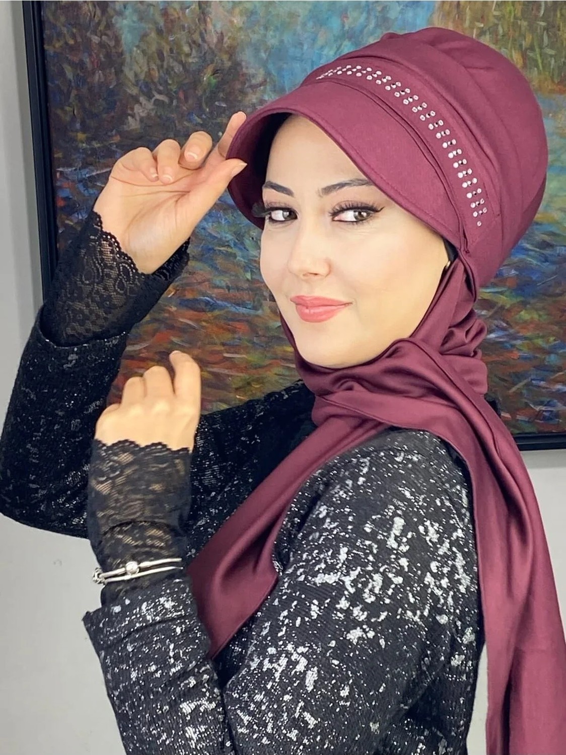 Butik Ambar 3 Sıra Beyaz Kare Taş Detaylı Baharlık Şapka görsel 4