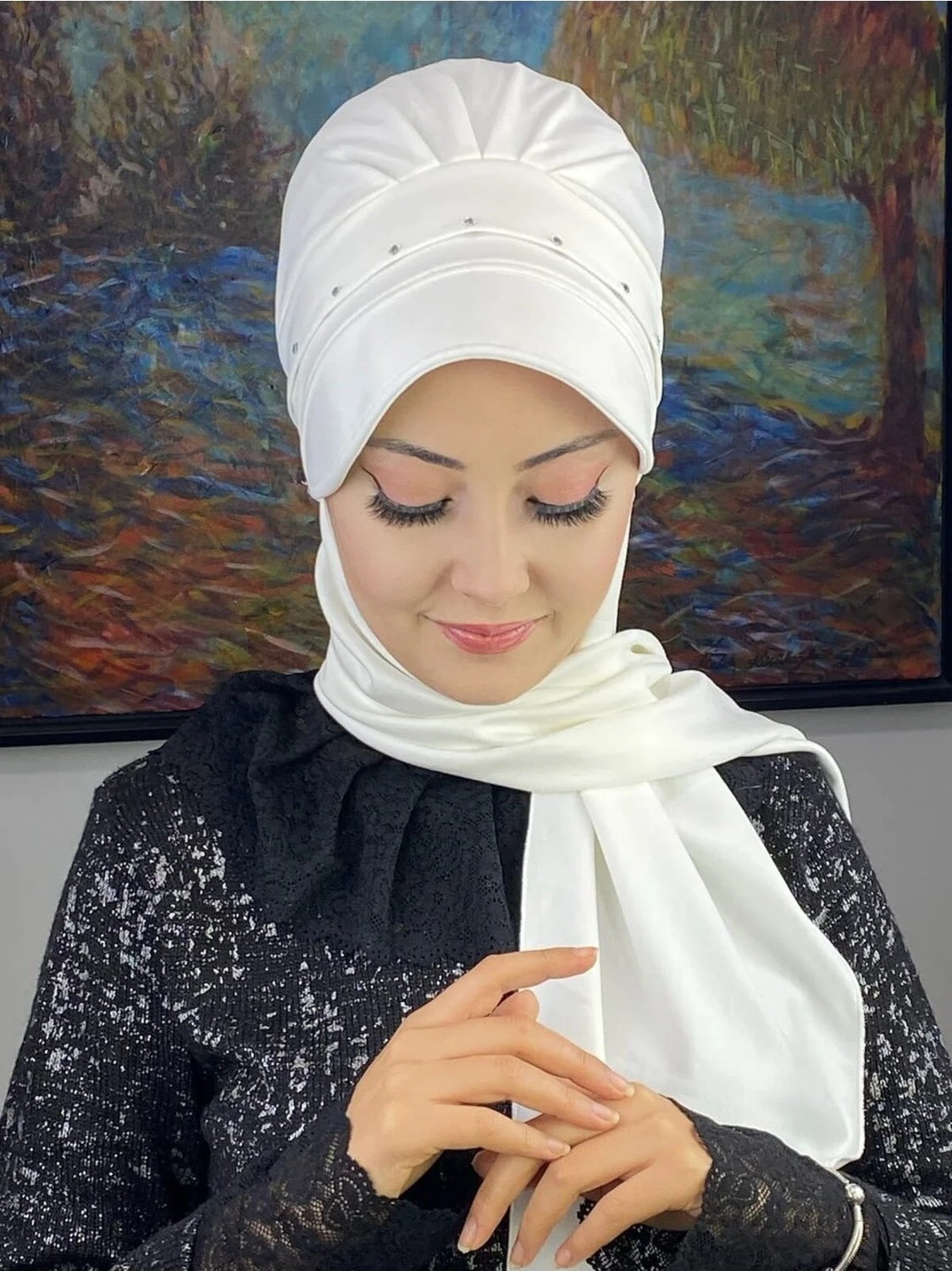 Butik Ambar Beyaz Kare Taş Detaylı Baharlık Şapka görsel 2