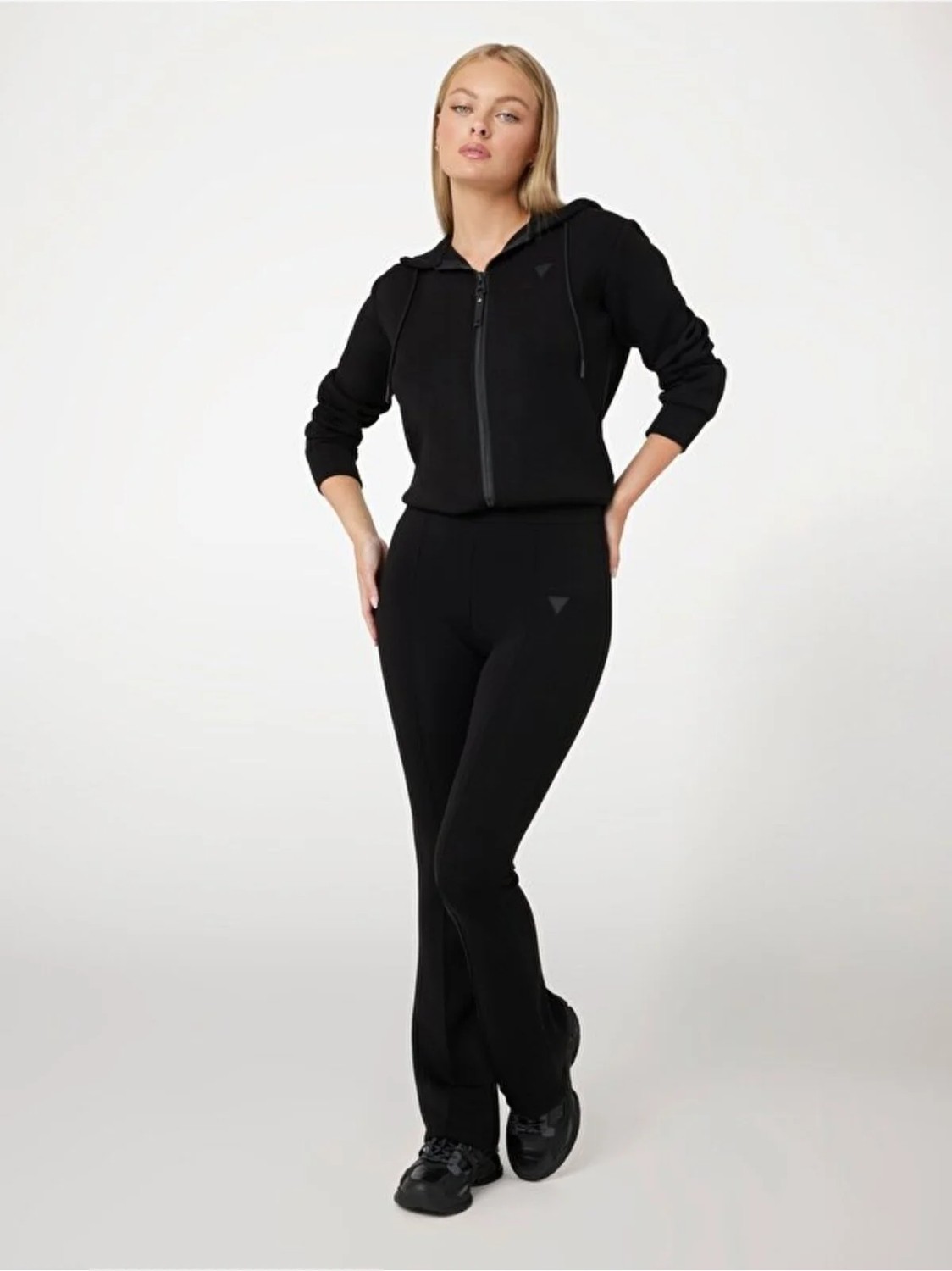 Guess Allie Kadın Aktif Scuba Sweatshirt görsel 2