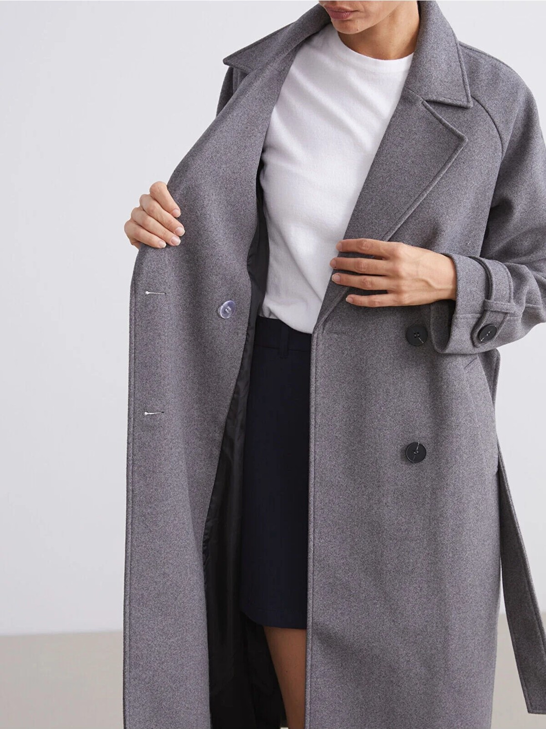 LC Waikiki Lcw Vision Gri Ceket Yaka Oversize Kadın Kaşe Kaban görsel 4