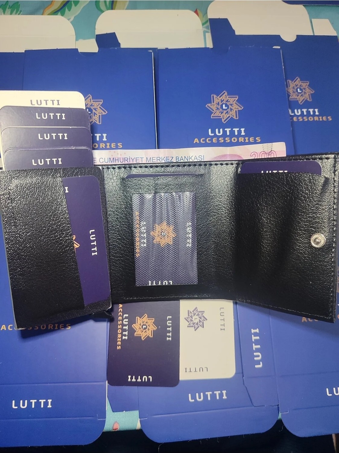 Lutti Crazy Deri Tipi Mekanizmalı Kartlık Cüzdan görsel 3