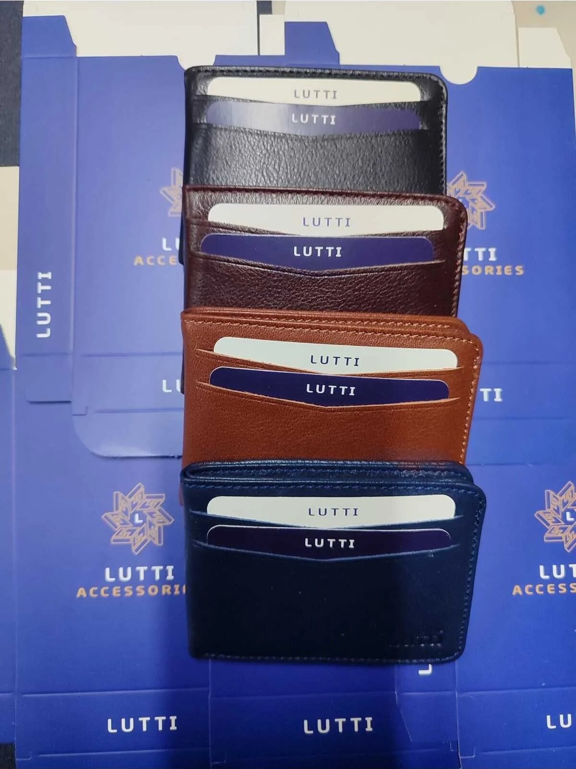 Lutti Hakiki Deri Mıknatıslı Yatay Model Kartlık görsel 5