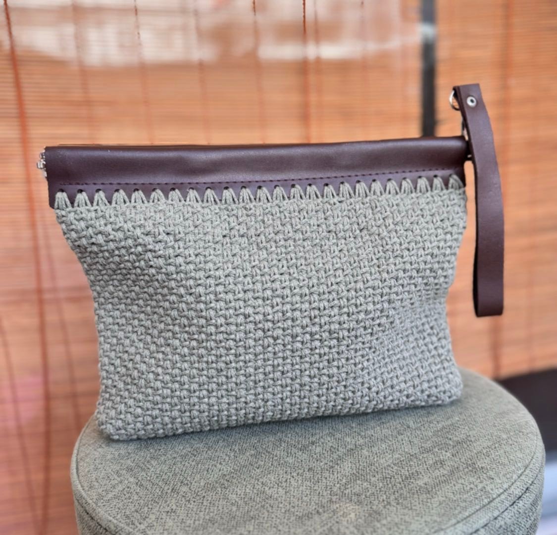 Renkli İşler Fabrikası El Örgüsü Makrome Clutch Çanta, Deri Detaylı
