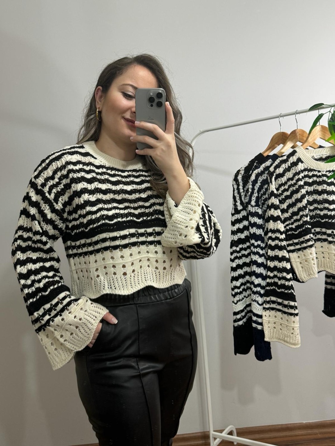 Hellie Kazak görsel 3