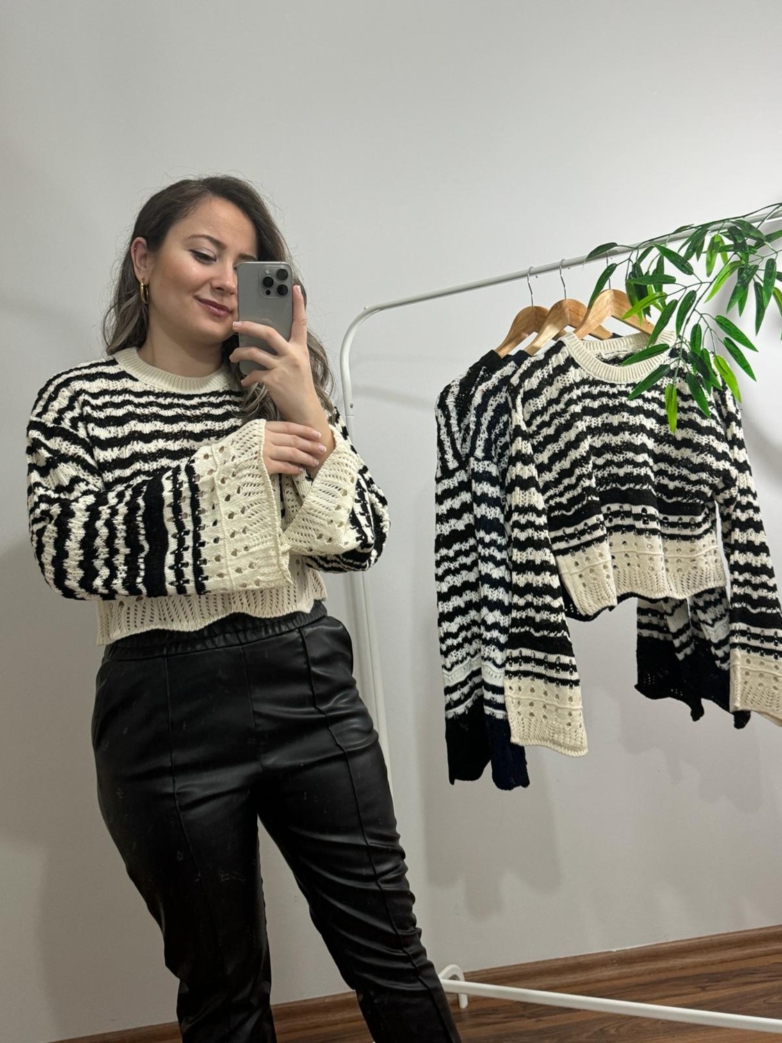 Hellie Kazak görsel 5