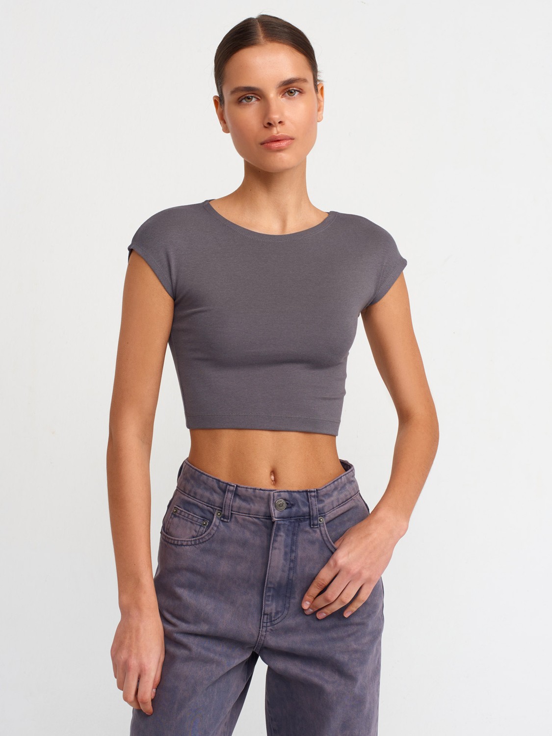 Dilvin 30528 Pamuk ve Modal Karışımlı Crop Top-Beyaz