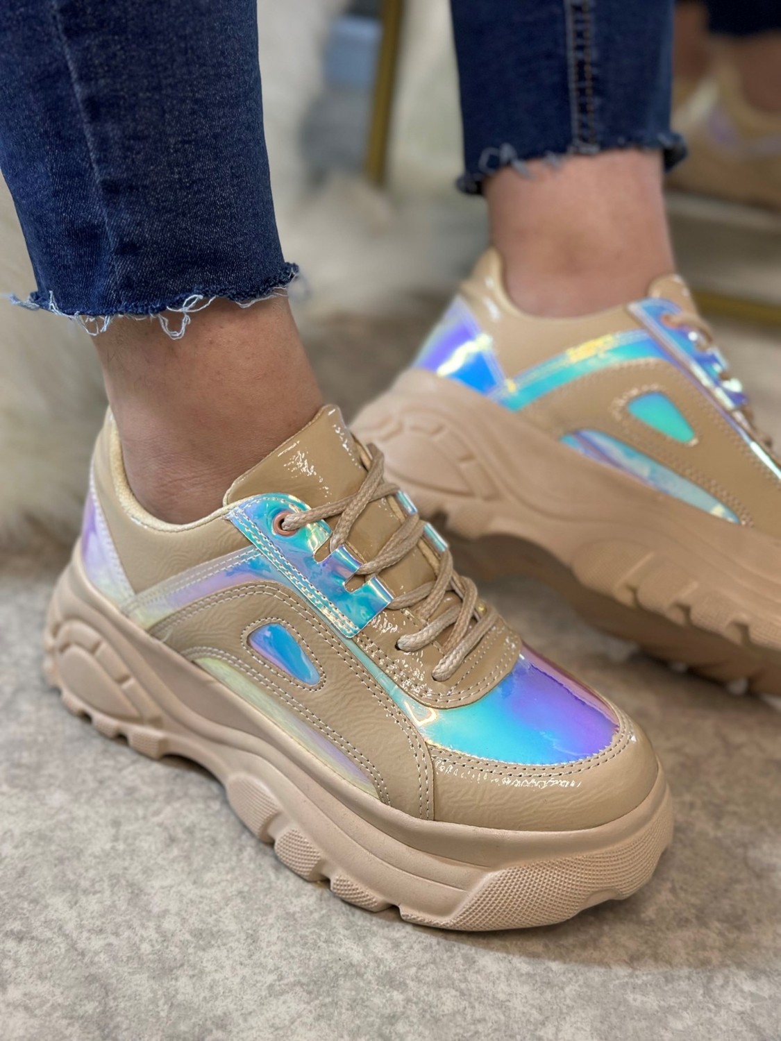 İmershoes Günlük Kadın Spor Ayakkabı Yüksek Taban 6 cm Sneaker Siyah - Beyaz - Bej - Rugan - Süet 001
