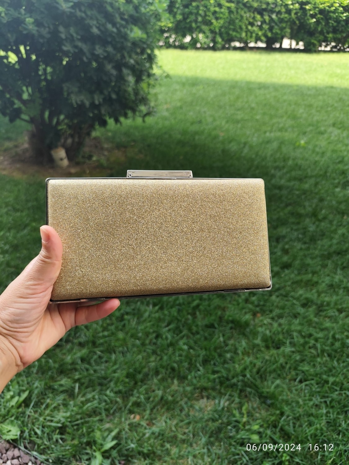 Lwh Kutu Model Taşlı Gold Abiye Çanta görsel 4