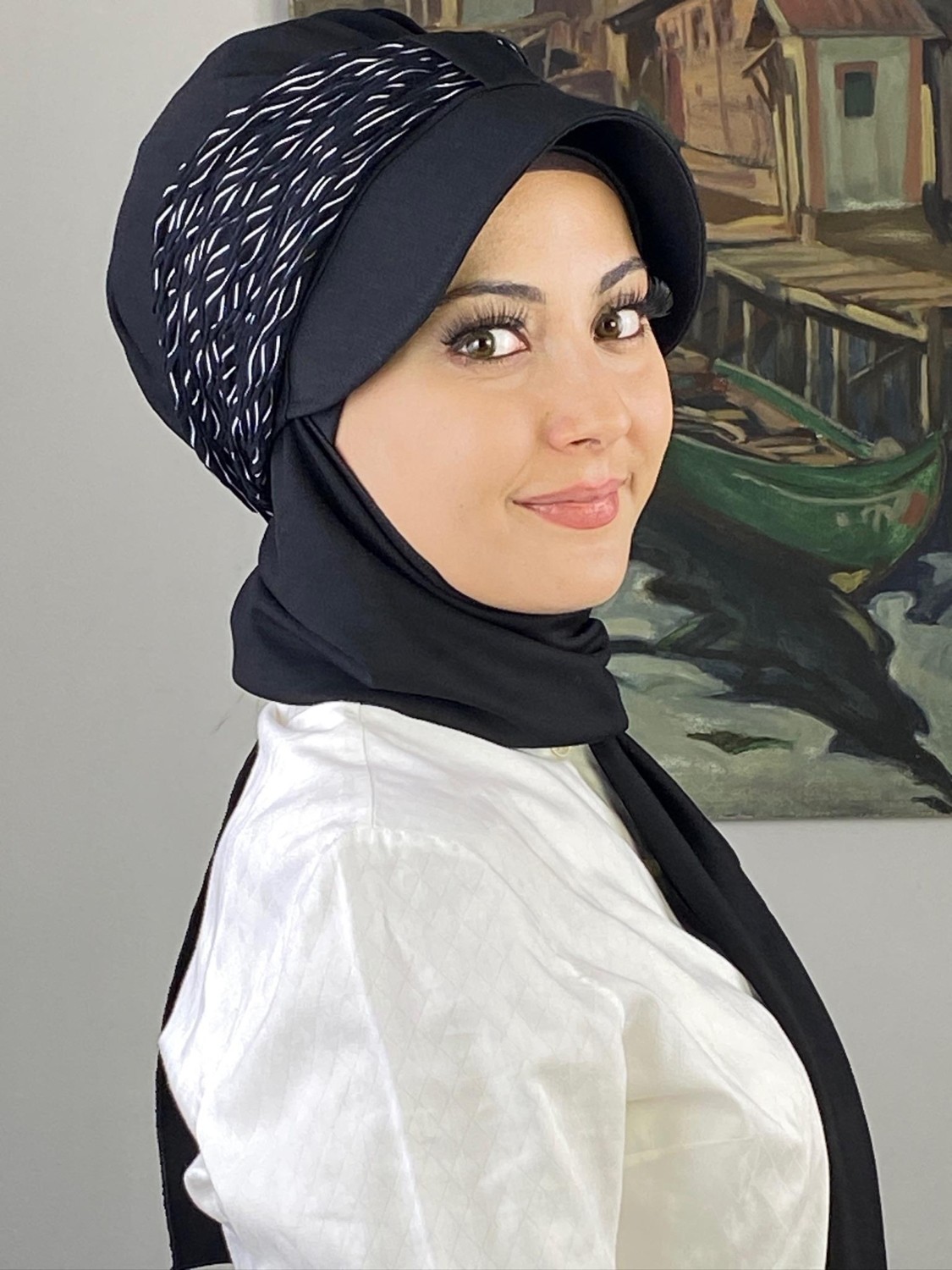 Butik Ambar Siyah Siyah Beyaz Desenli Biritli Atkılı Şapka görsel 3
