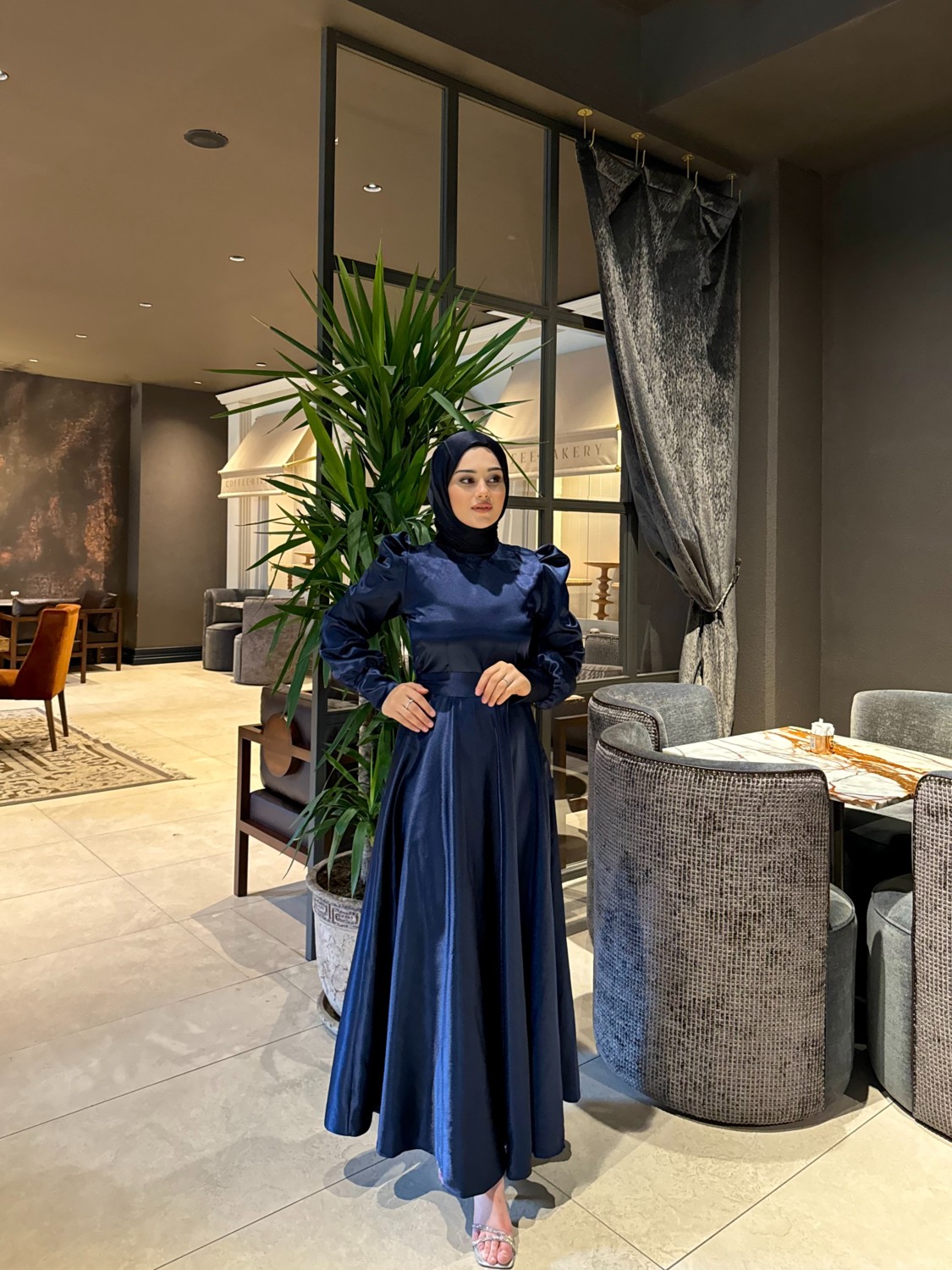 By Atelier Lacivert Bella Tesettür Abiye görsel 3