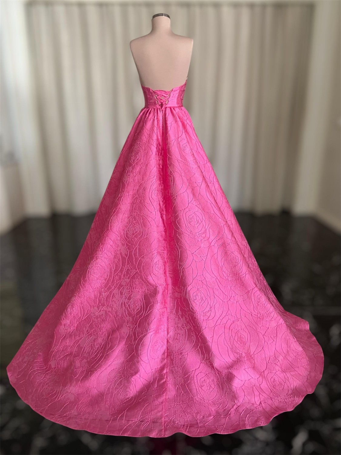 Narin Moda Gelinlik görsel 3