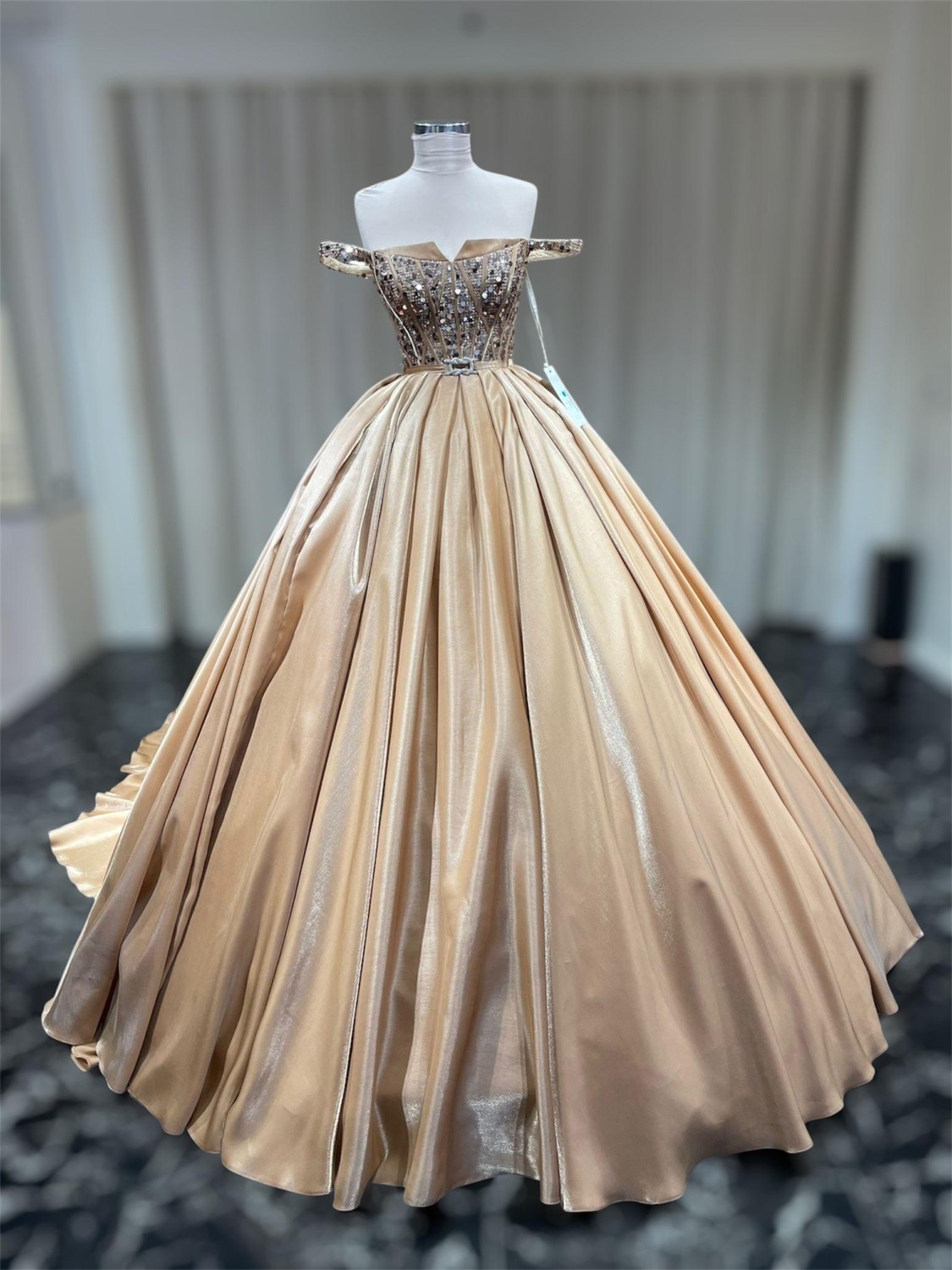 Narin Moda Gelinlik görsel 2