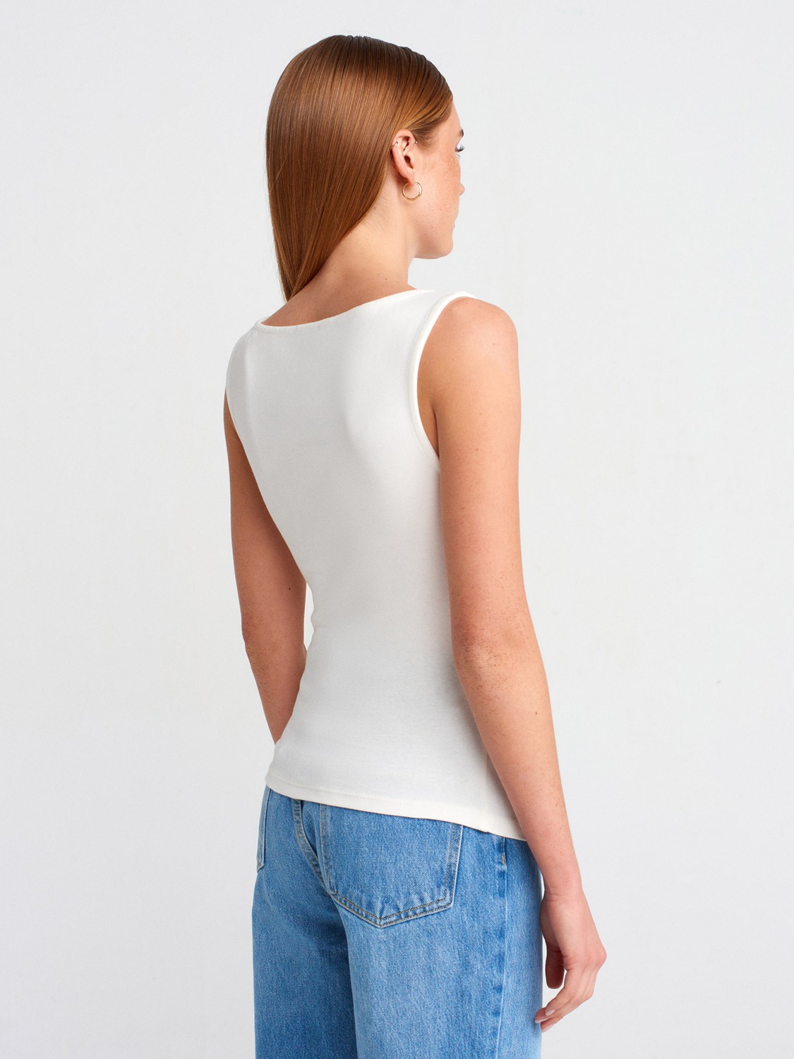 Dilvin 31589 Büzgülü Kayık Yaka Top-Beyaz görsel 2