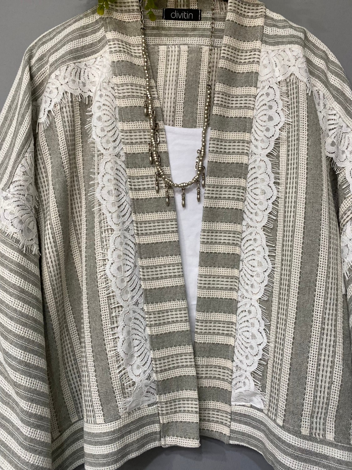 Divitin Özel Tasarım Çizgili Keten Kumaş Dantel Detaylı Bohem Kimono görsel 4