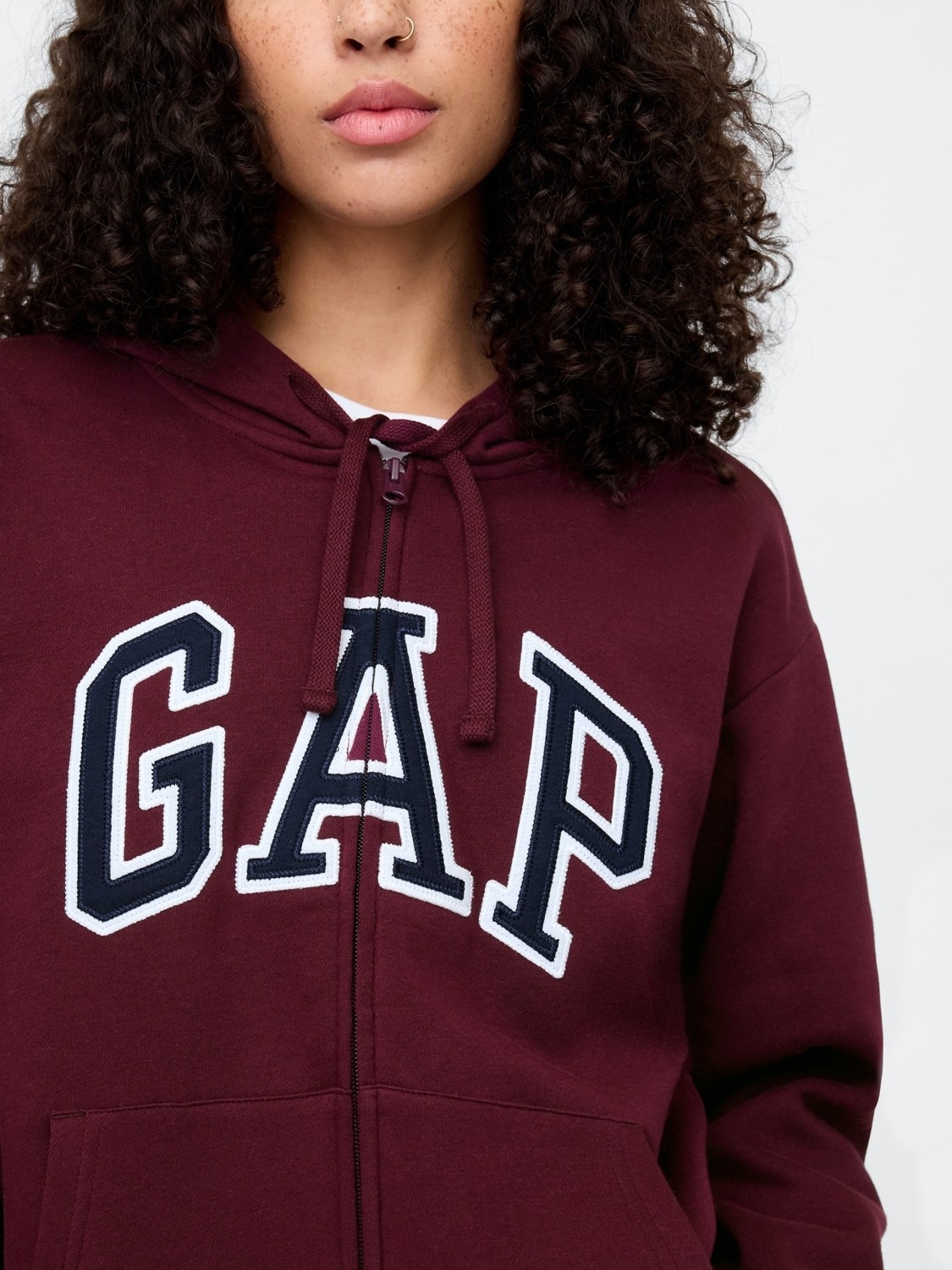 Gap Kadın Bordo Gap Logo Fleece Fermuarlı Sweatshirt görsel 3