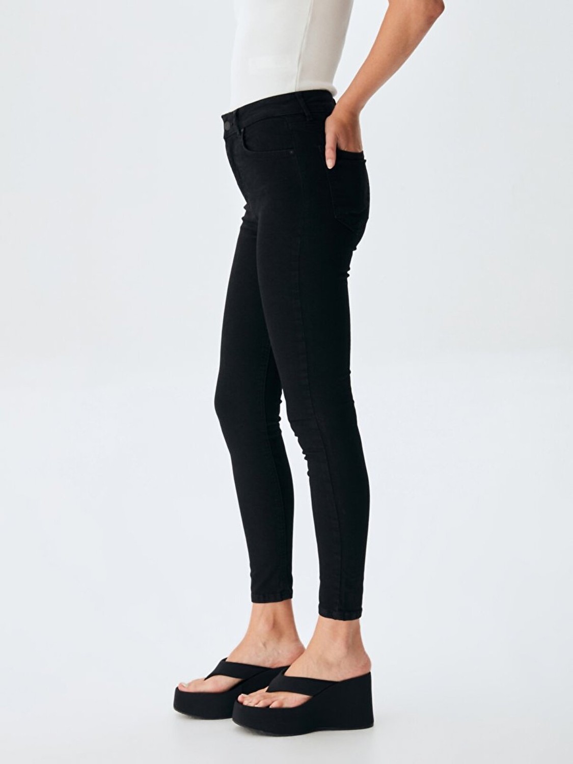 LTB Marcella X Dar Paça Yüksek Bel Siyah Jean Pantolon görsel 4