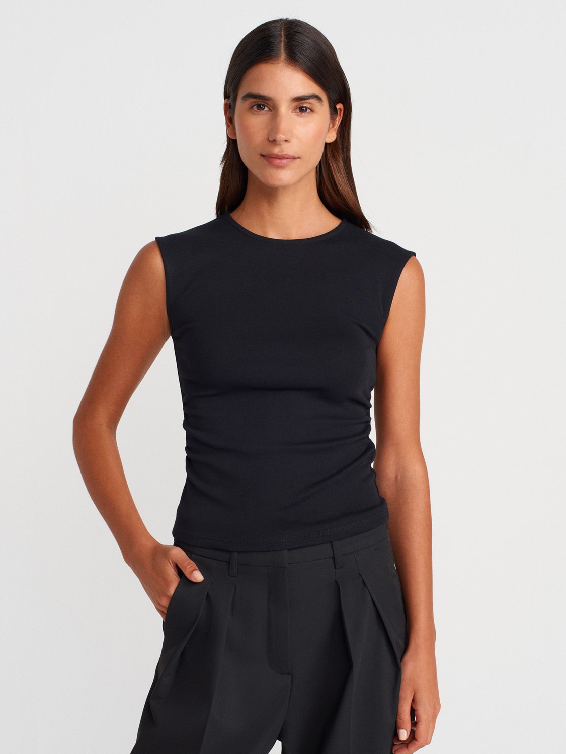 Dilvin 21054 Büzgülü Basic T-Shirt-Ekru