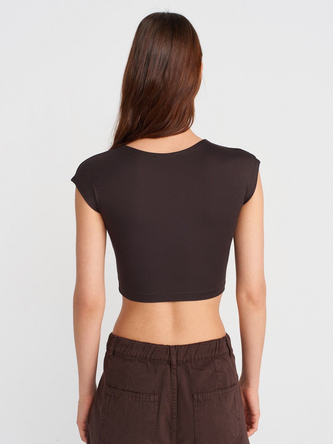 Dilvin 30528 Pamuk ve Modal Karışımlı Crop Top-Beyaz görsel 2