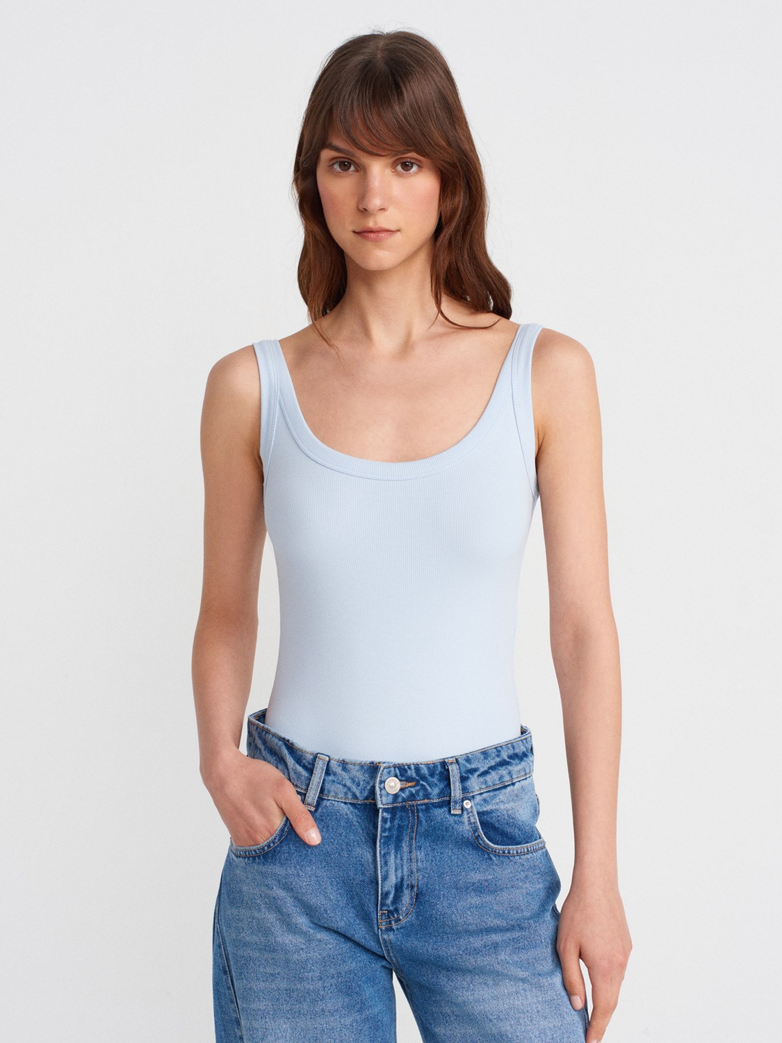 Dilvin 21053 Askılı Bodysuit Siyah Kadın Kolsuz U Yaka %95 Pamuk %5 Elastan Kalıp 36