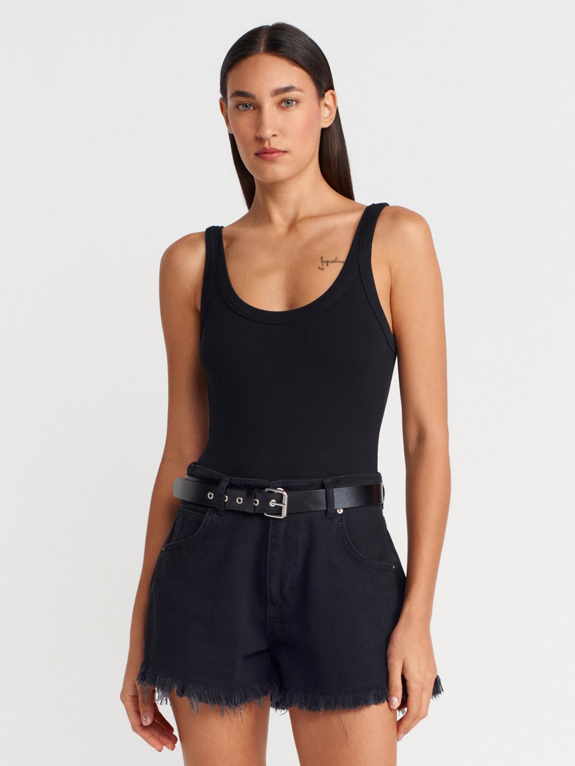 Dilvin 21053 Askılı Bodysuit Siyah Kadın Kolsuz U Yaka %95 Pamuk %5 Elastan Kalıp 36