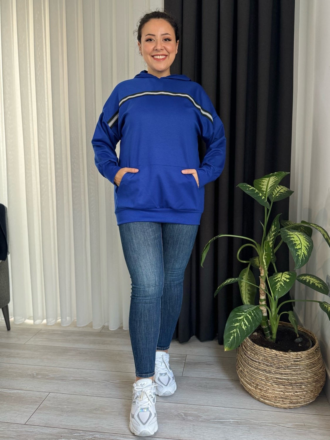 ViolettaXL Kadın Buyuk Beden Şerit Detay Kanguru Cep Sweatshırt görsel 4