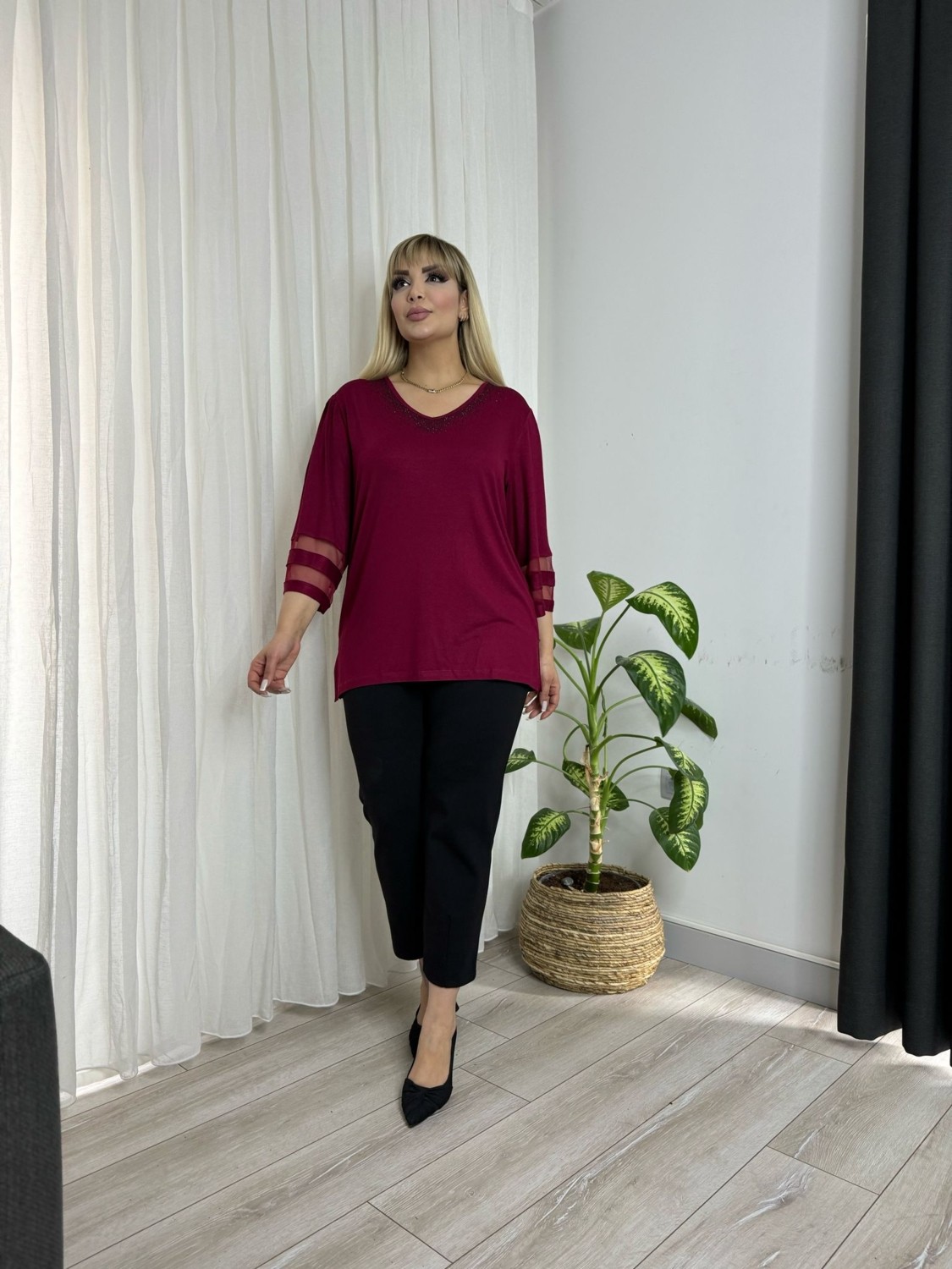 ViolettaXL Kadın Büyük Beden Yaka Taşlı Kolları Tüllü Esnek Viskon Tunik görsel 6
