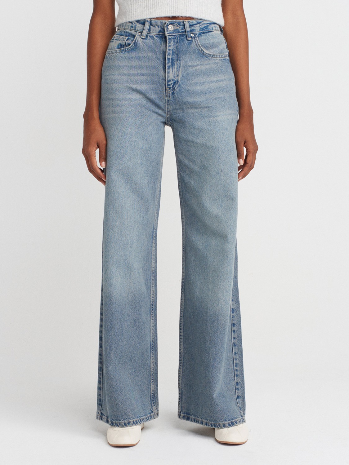 Dilvin 72039 Dökümlü Geniş Denim Pantolon Kadın Mavi Konforlu Model görsel 4