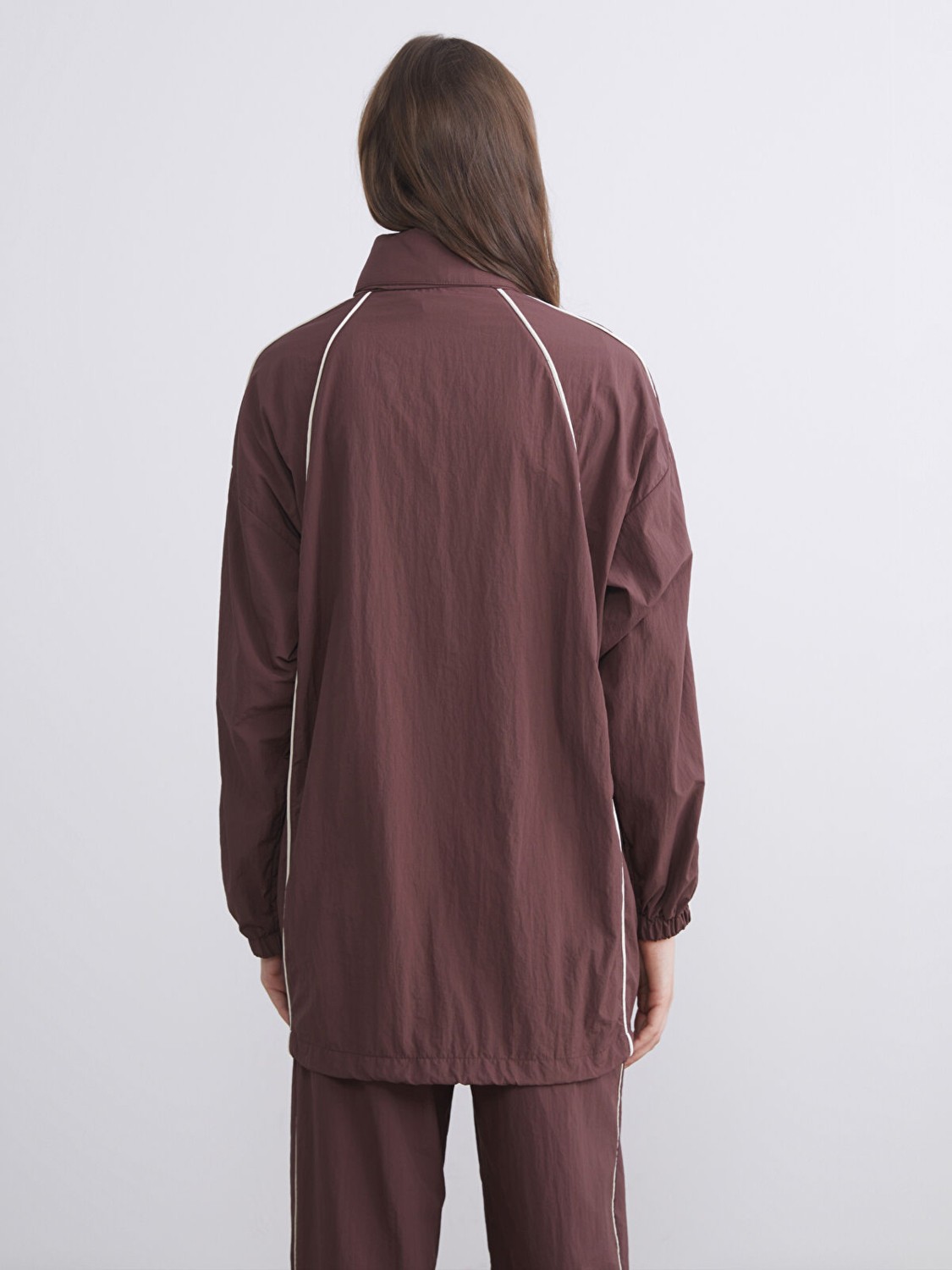 LC Waikiki Yeni Sezon Dik Yaka Oversize Kadın Yağmurluk görsel 5