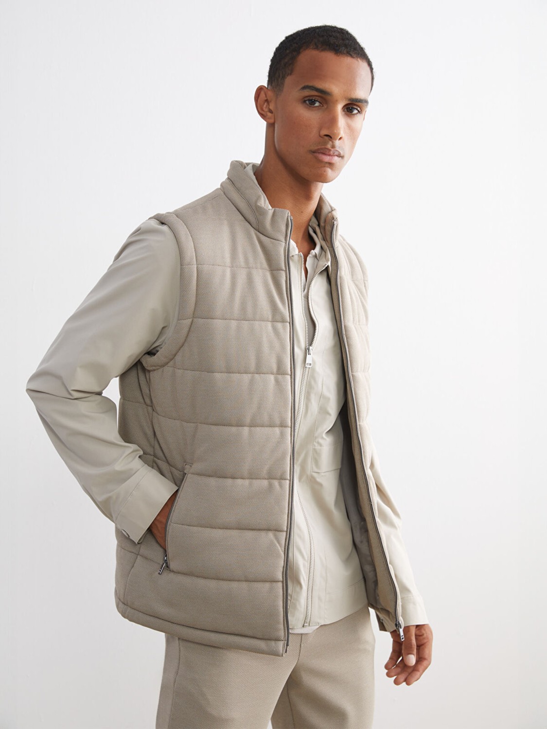 LC Waikiki Yeni Sezon Slim Fit Dik Yaka Erkek Şişme Yelek