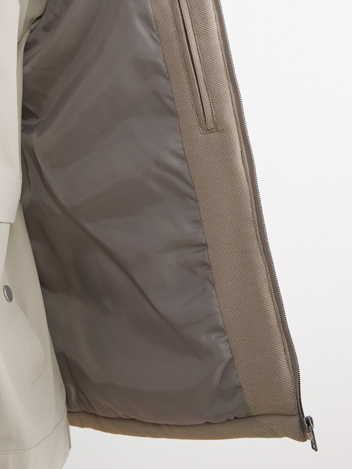 LC Waikiki Yeni Sezon Slim Fit Dik Yaka Erkek Şişme Yelek görsel 4