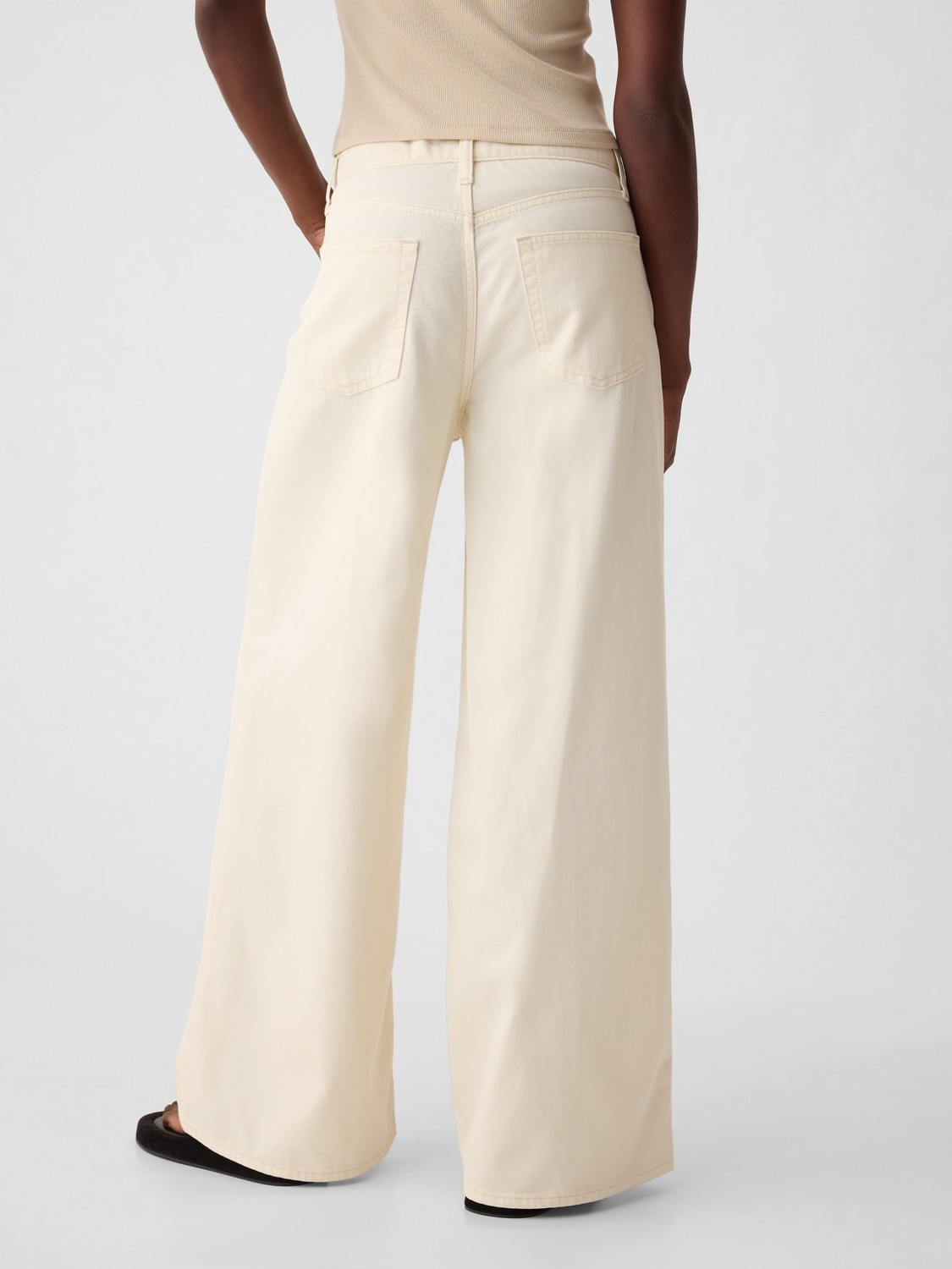 Gap Kadın Kırık Beyaz Mid Rise UltraSoft Baggy Jean Pantolon görsel 5