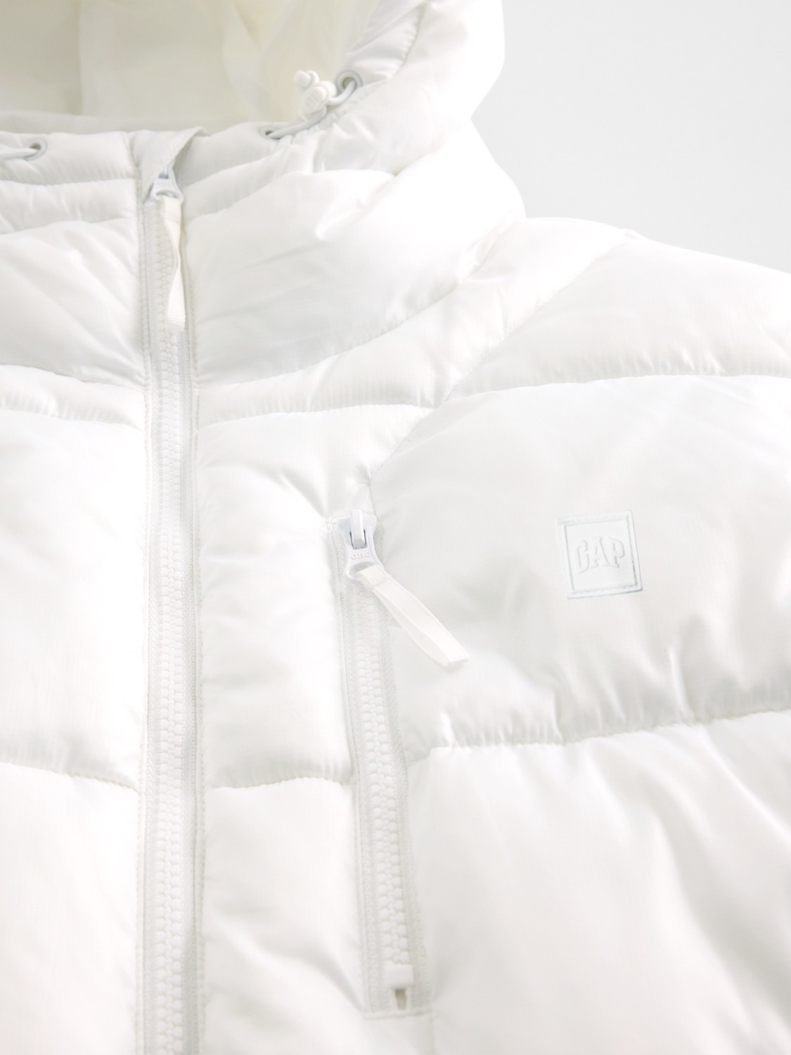 Gap Erkek Beyaz Geri Dönüştürülmüş Heavyweight Şişme Puffer Şişme Mont görsel 3