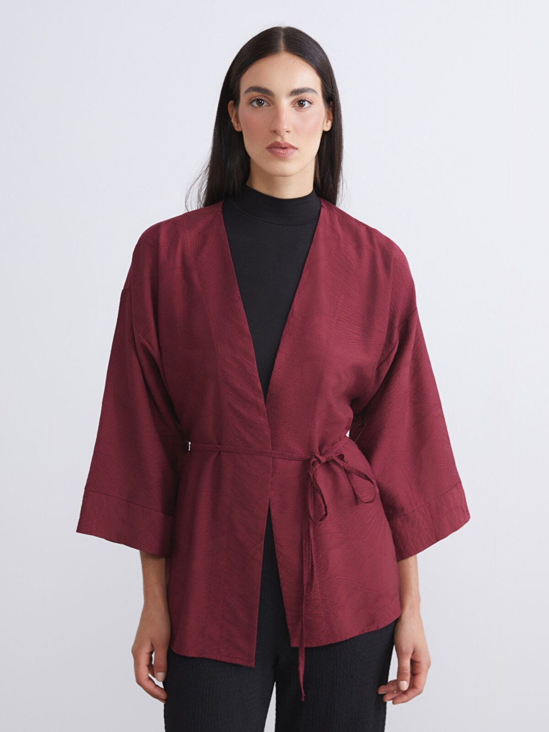 LC Waikiki Yeni Sezon Şal Yaka Dokulu Kadın Kimono