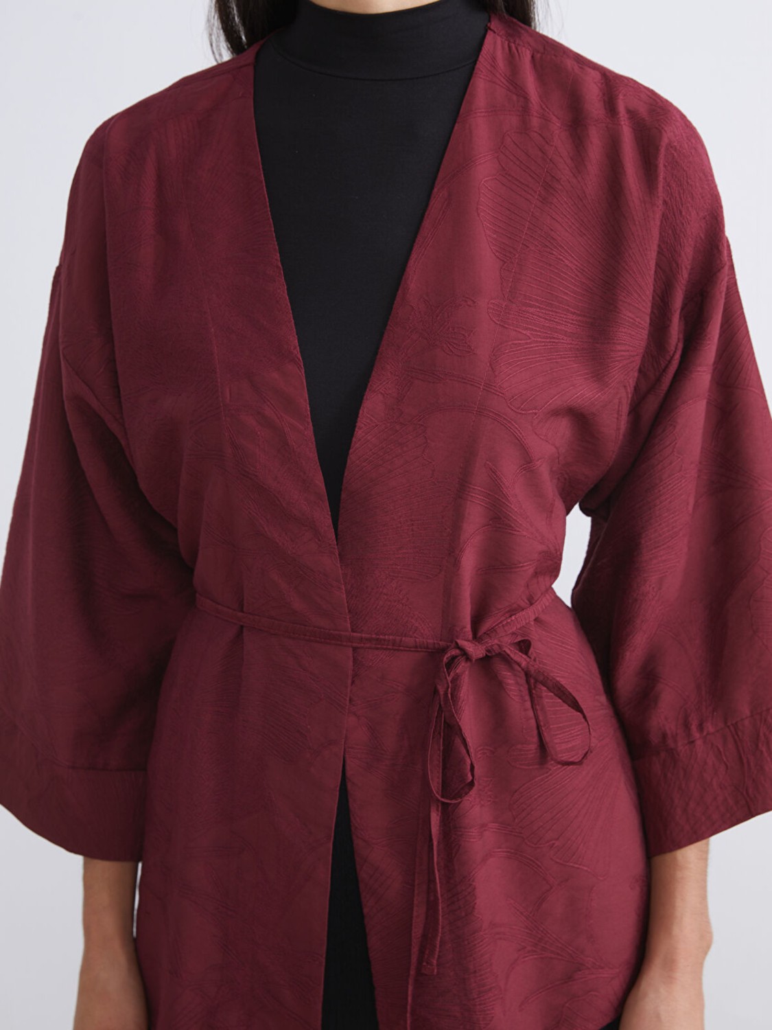 LC Waikiki Yeni Sezon Şal Yaka Dokulu Kadın Kimono görsel 3