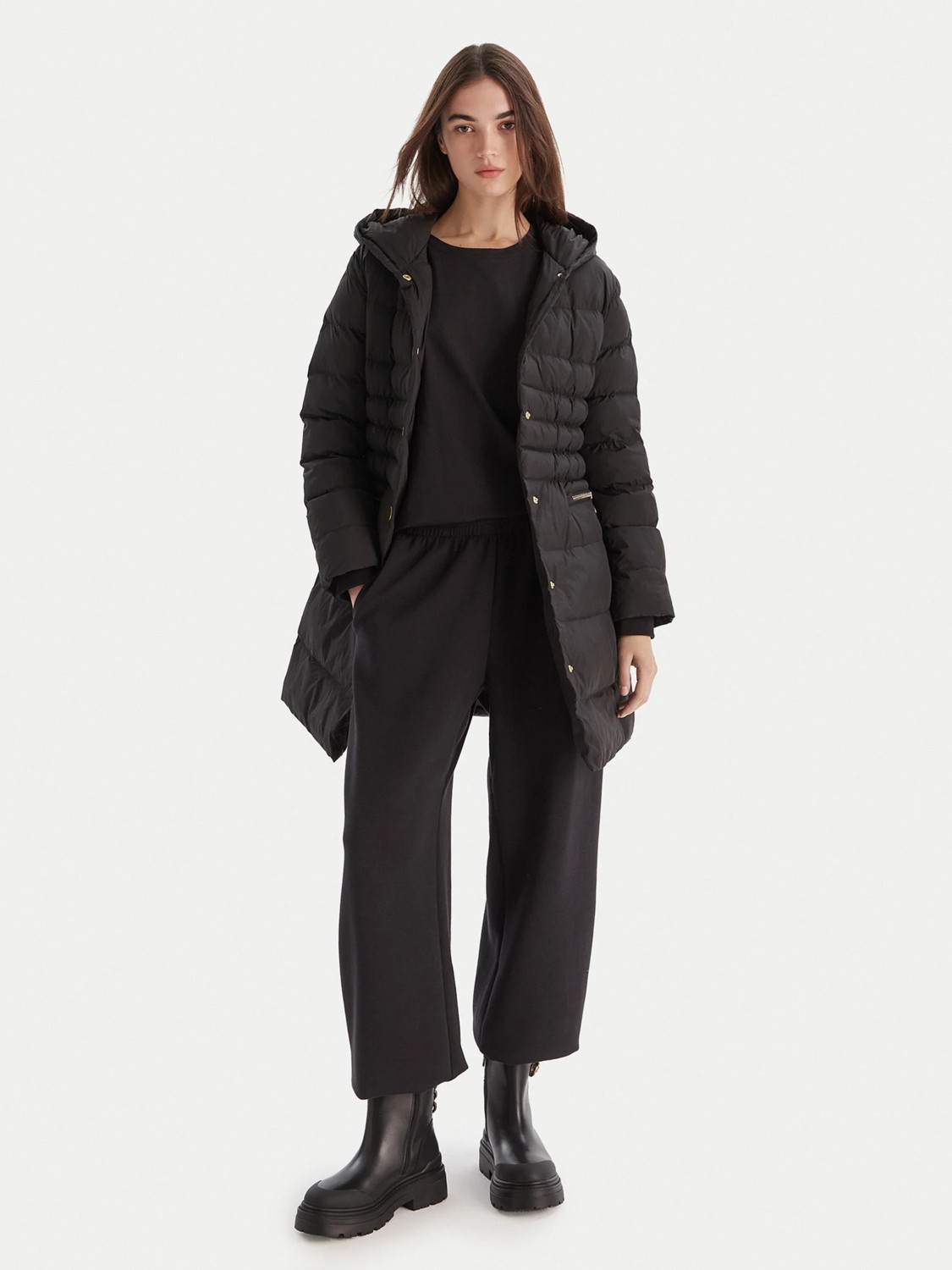 Armani Exchange Kadın Elastik Manşetler Uzun Kol Kapüşon Yaka Cepli Siyah Kaban XW000652 AF15984-UC001