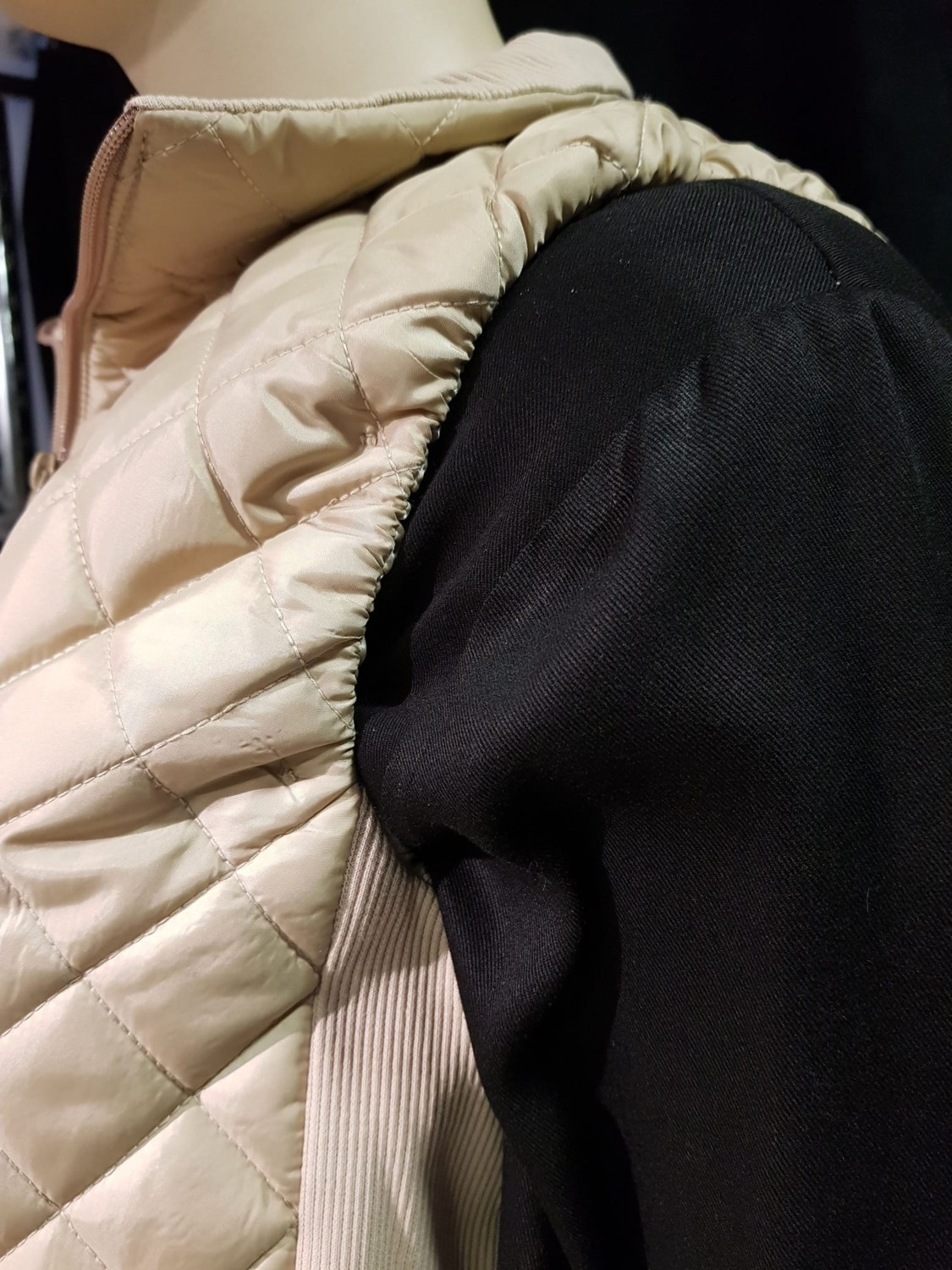 Fierte Günay Kadın Yelek GNY281223 Kapitone Yanları Triko görsel 7
