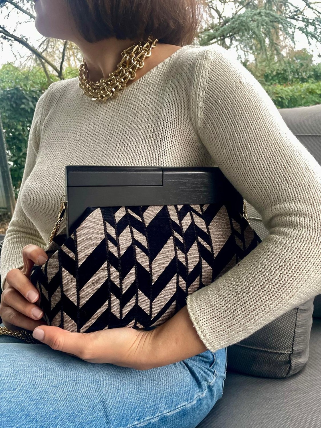 Jophiel Atelier Portföy Çanta Kadın Zincirli Omuz Çantası Dokuma Kumaş ile Şık Görünüm 20x28 cm Clutch görsel 3