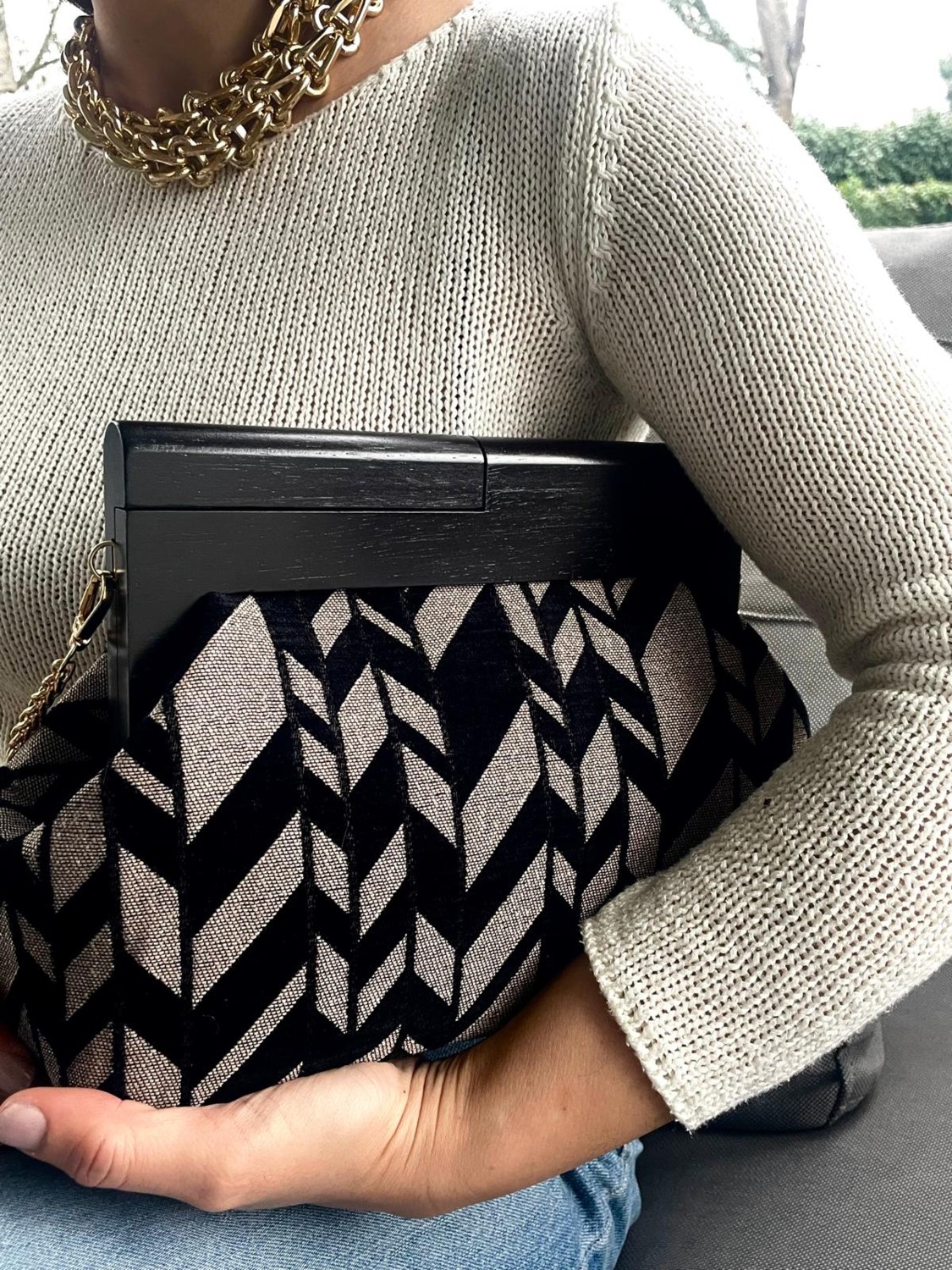 Jophiel Atelier Portföy Çanta Kadın Zincirli Omuz Çantası Dokuma Kumaş ile Şık Görünüm 20x28 cm Clutch görsel 4