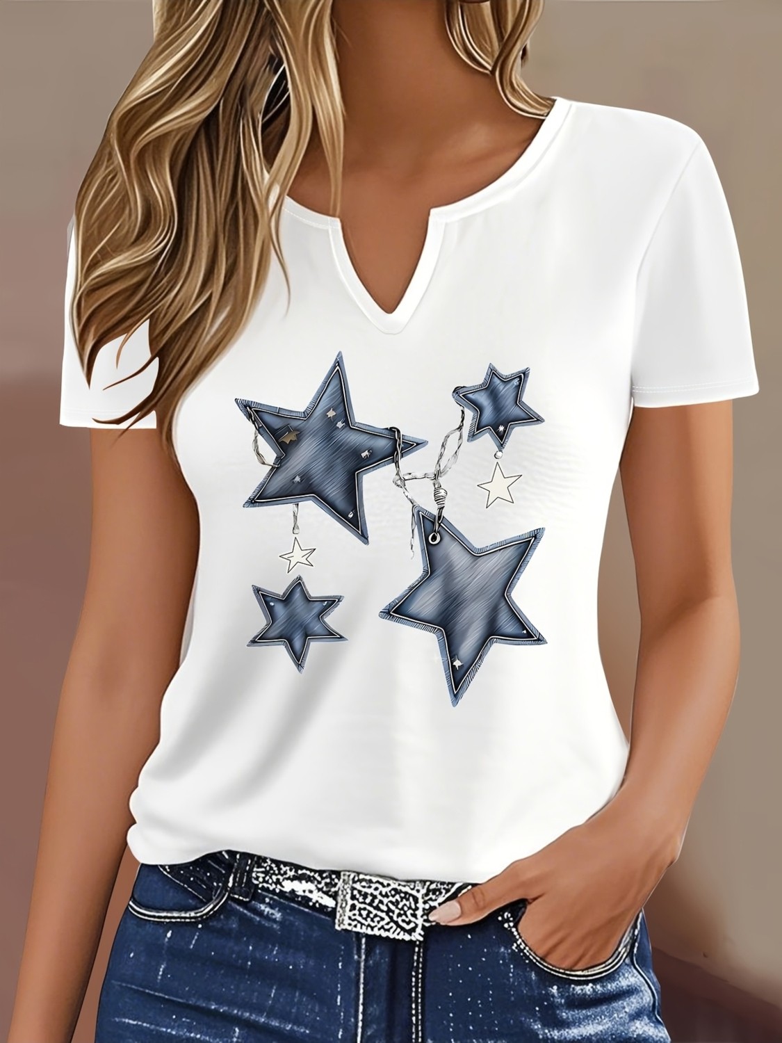Mercoledi Kadın Kot Desenli Yıldız Baskılı Yarım V-Yaka Kollu Regular Kalıp Rahat T-Shirt