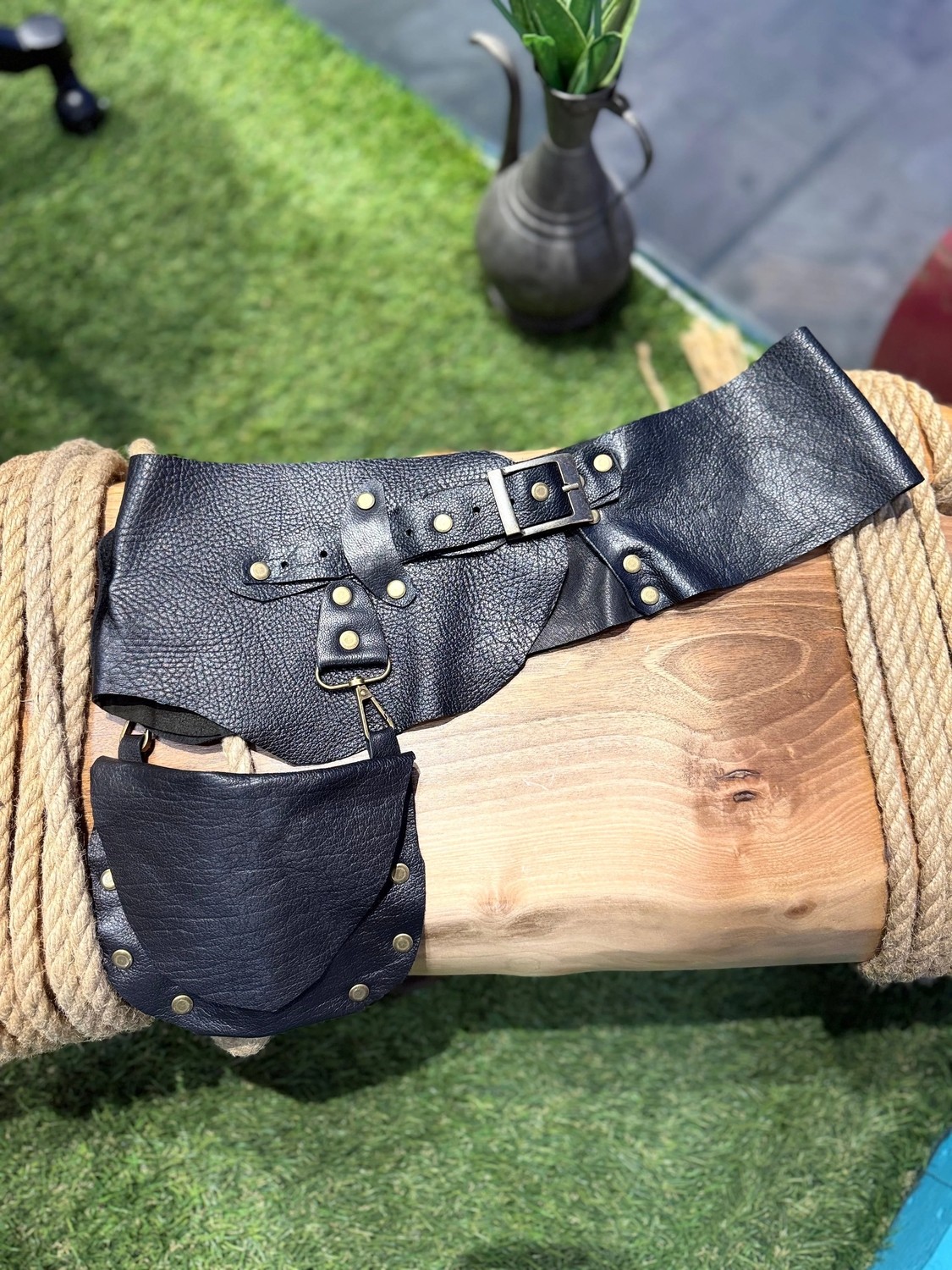 Yılday Gür Butik Sawyer El Yapımı Fonksiyonel Deri Kemer - Çıkarılabilir Çanta ve Antik Detaylı Tasarım - Standart Beden