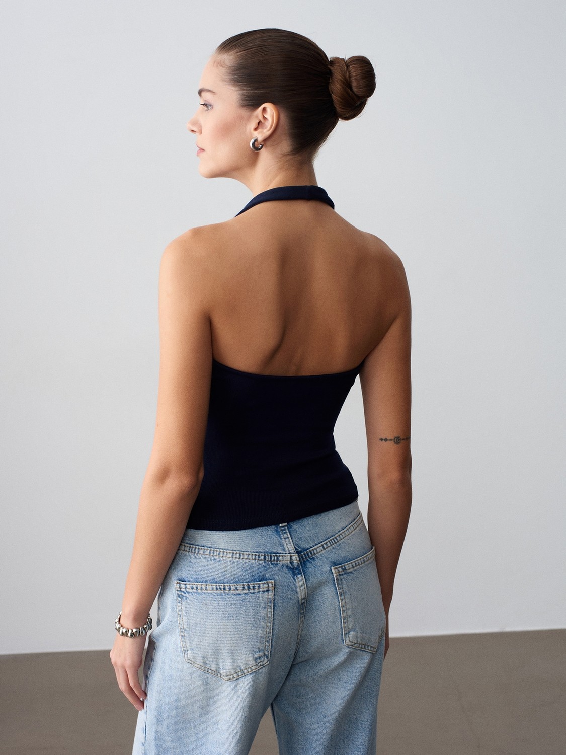 Dilvin 21052 Beyaz Halter Yaka Top Kadın Oversize Kalıp %95 Pamuk Dokuma Kumaş görsel 7