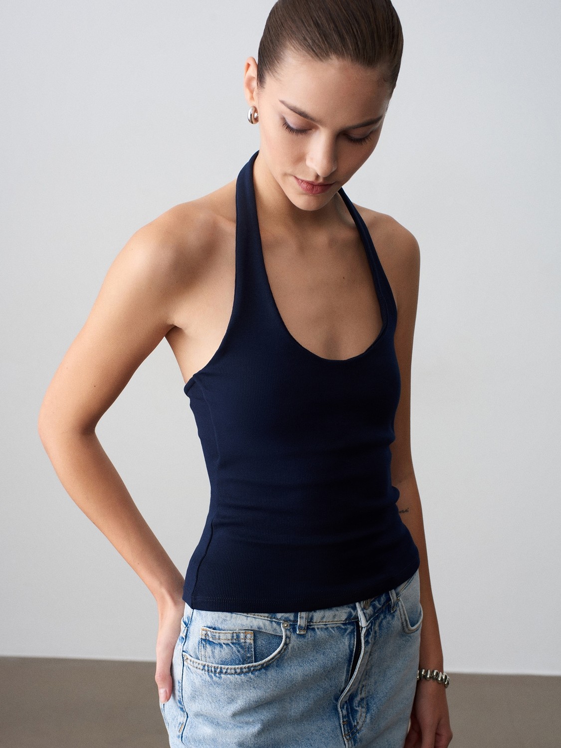 Dilvin 21052 Beyaz Halter Yaka Top Kadın Oversize Kalıp %95 Pamuk Dokuma Kumaş görsel 8