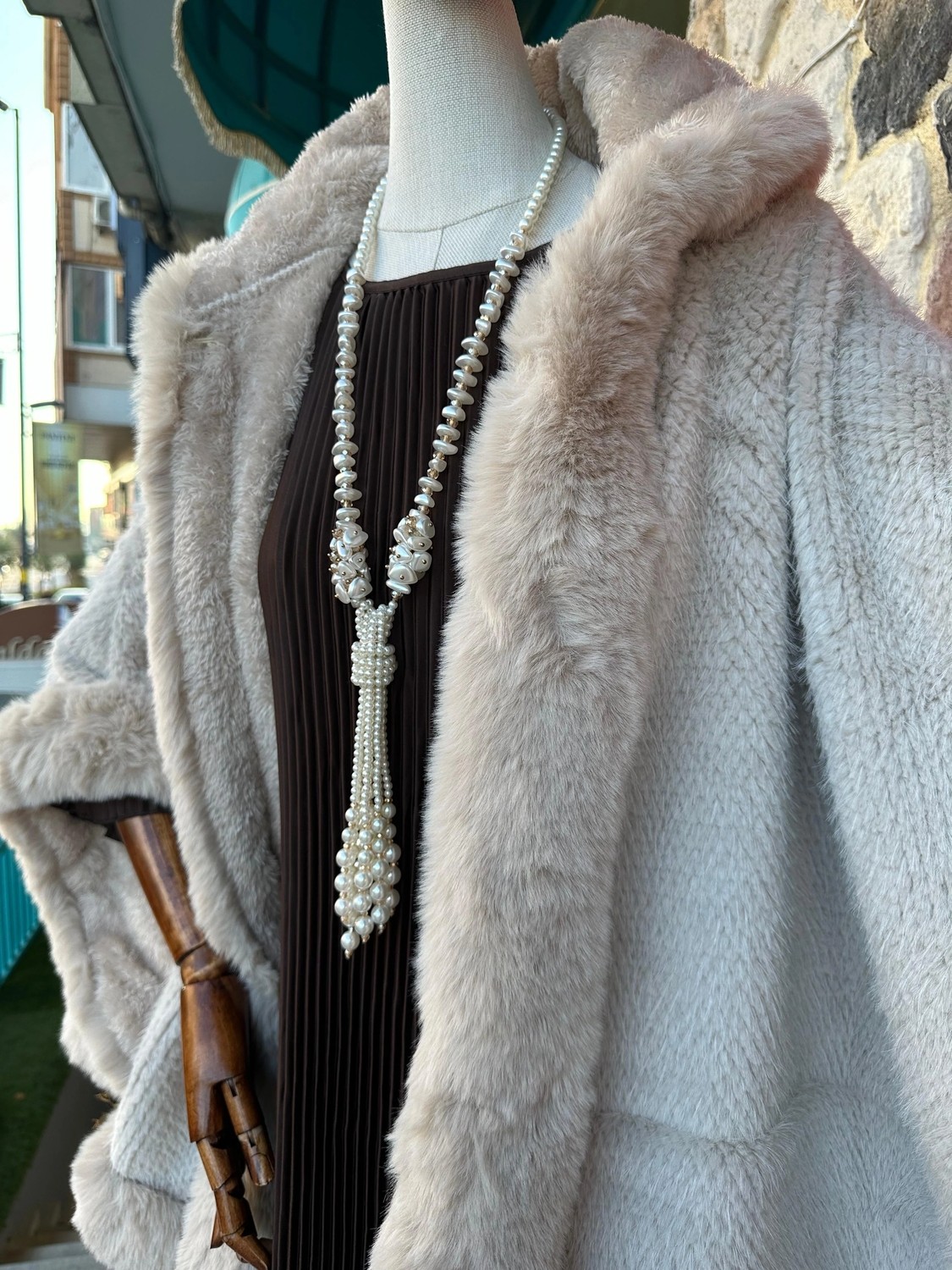 Yılday Gür Butik Panço Kesim Pelerin Kürk - Ithal Ürün, Şık ve Özel Tasarım