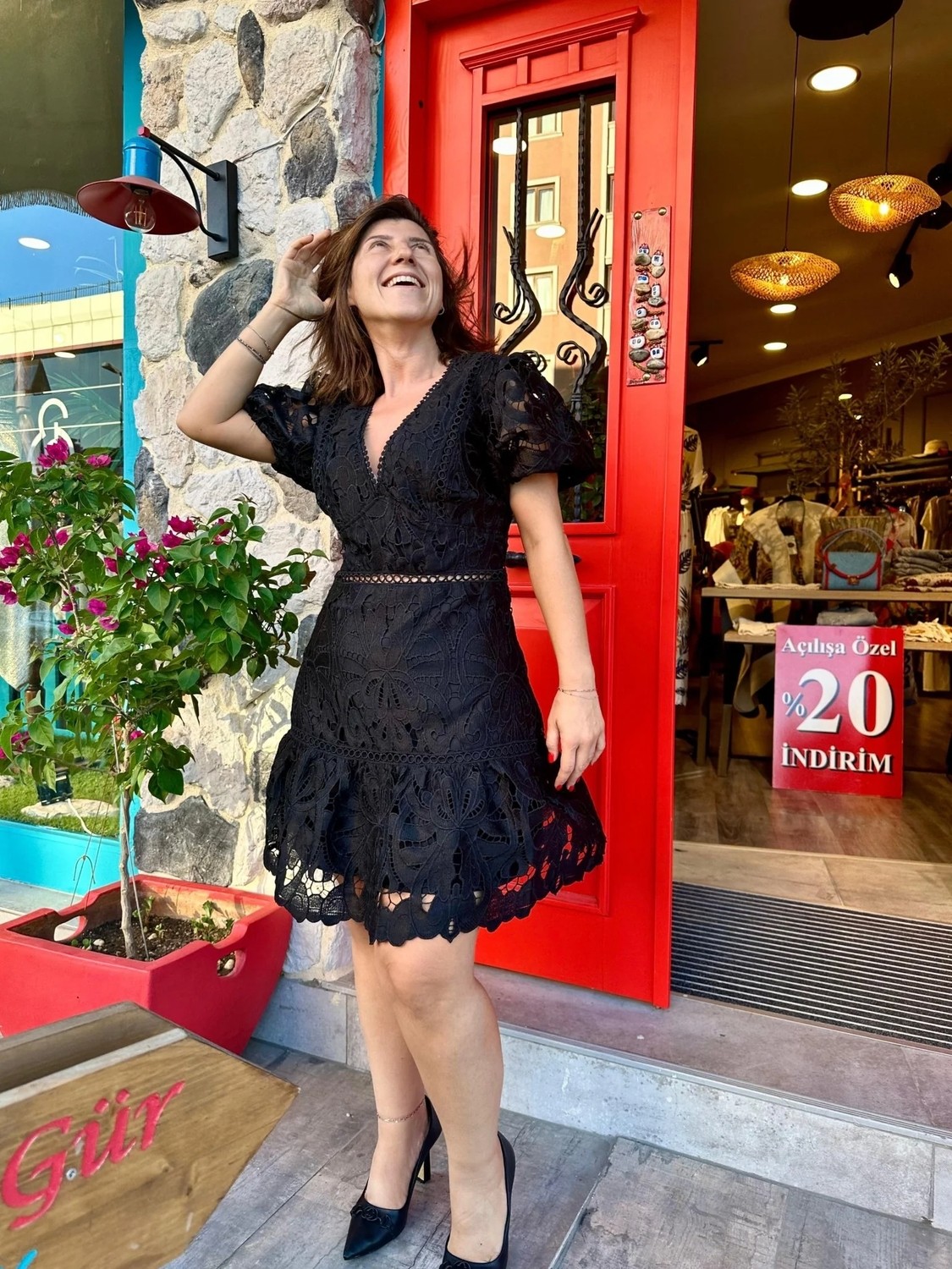 Yılday Gür Butik Güpürlü Dantel Işlemeli Elbise