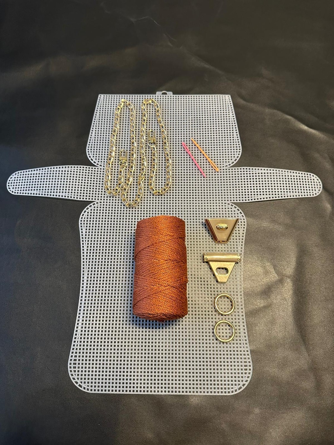 Veloria Bag & Scarf Orta Boy Plastik Kanvas Polyester Makrome Ipli Çanta Yapım Kiti Gold Renk Aksesuarlı Tam Set
