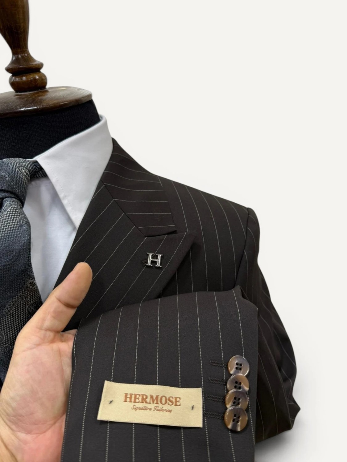 HERMOSE Sartorial | Espresso Kahve Çizgili Kruvaze Takım Elbise görsel 4