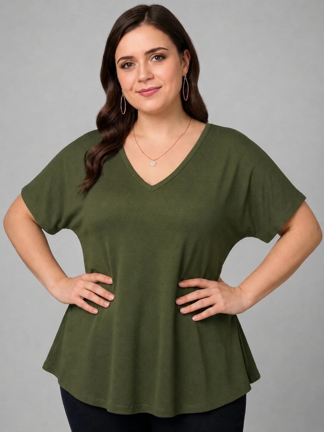 Curvy Trend Büyük Beden V Yaka Kısa Kol Geniş Etekli Bluz görsel 5