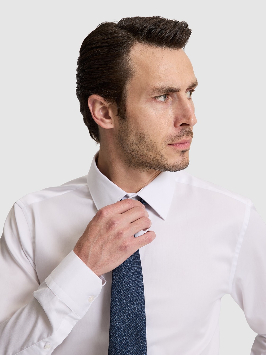 Cacharel Beyaz Slim Fit %100 Pamuk Klasik Yaka Basic Gömlek 50328756 VR013 görsel 2